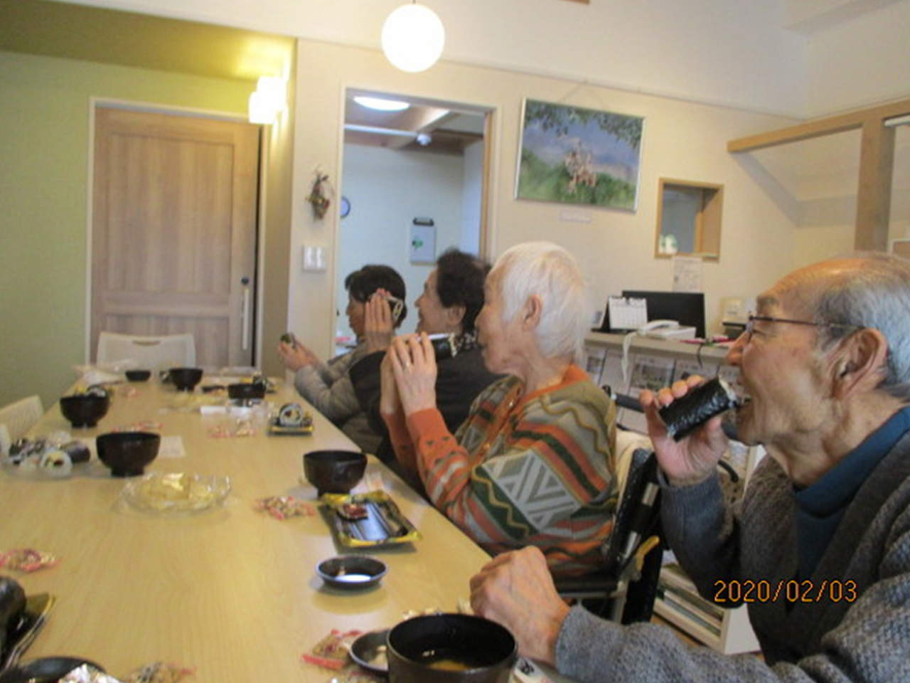 この年の恵方は、西南西でした。